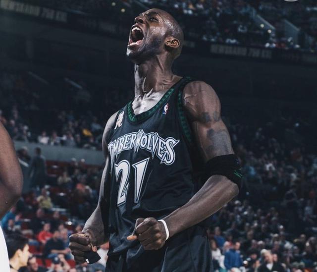 Shams：加内特以全新身份重返森林狼，21号球衣也将举行退役仪式