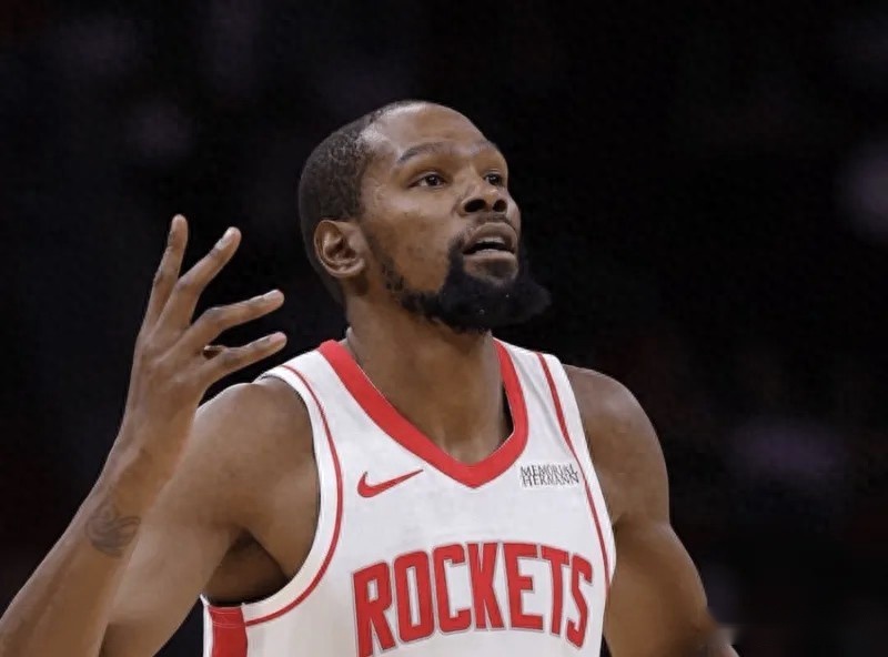 火箭加时124-125不敌国王 球员评价：伊森满分，5人及格，2人低迷